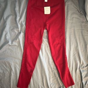 Matching workout outfit. Flower pattern, red, comfortable.